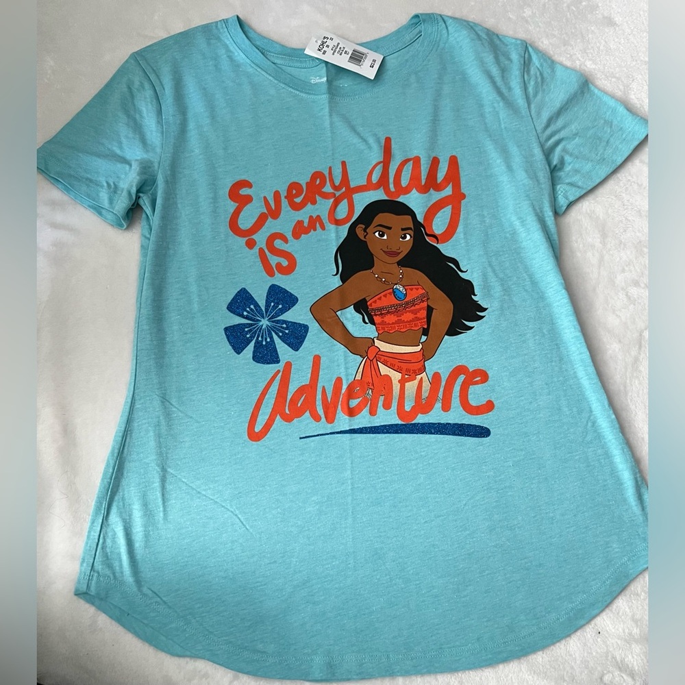 NWT - Moana T-Shirt “Everyday is an Adventure” (Blue) -  Size XL